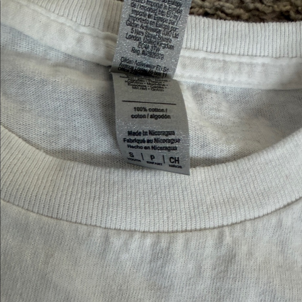 Gildan White Kids T-Shirt with Mickey Design - Picture 3 of 3